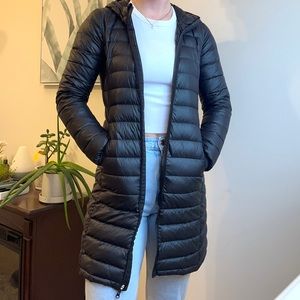 Aritzia TNA Bravura/Botanie Long Puffer Black XS